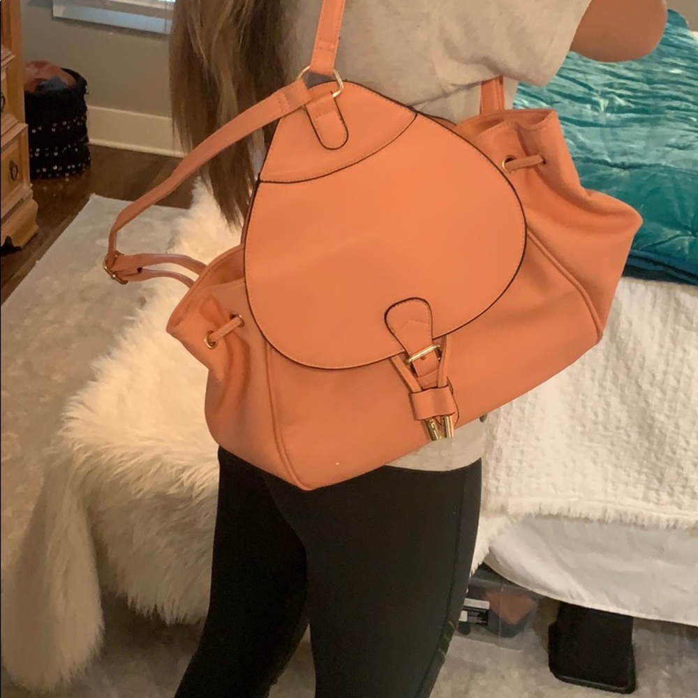 Peach backpack - Picture 3 of 3